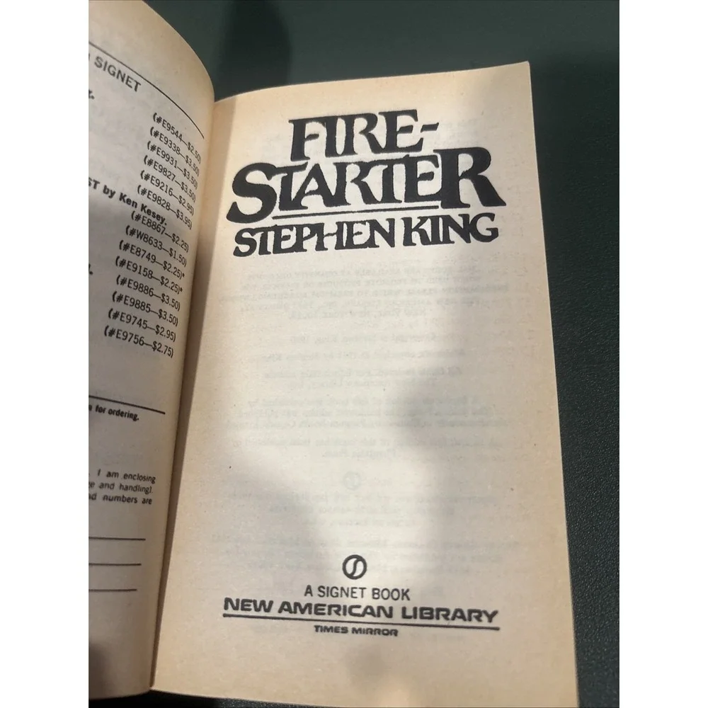 FIRESTARTER Stephen King Vintage 1981 Signet Paperback 2nd Printing White Cover